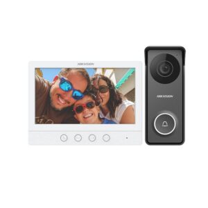 Kit videointerfon pe 4 fire Hikvision DS-KIS213, LCD 7 inch, 1 familie, aparent, plug & play Kit videointerfon pe 4 fire Hikvision DS-KIS213, LCD 7 inch, 1 familie, aparent, plug & play