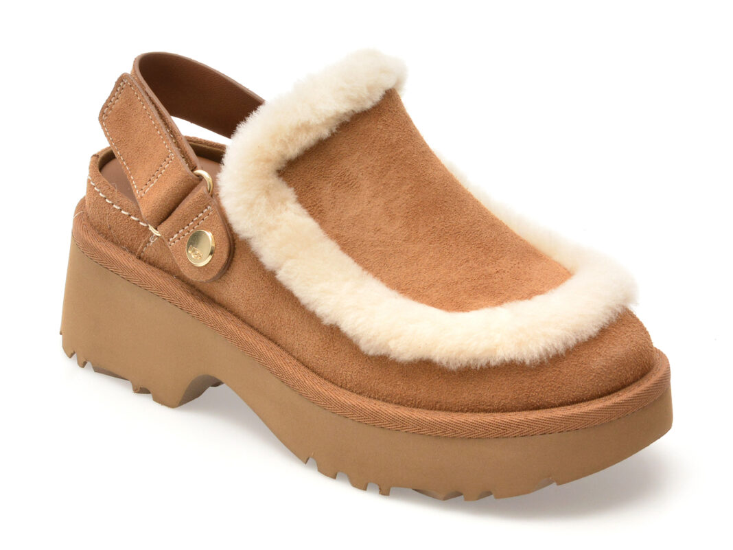 Papuci UGG maro, NEW HEIGHTS ESME CLOG, din piele intoarsa Papuci UGG maro, NEW HEIGHTS ESME CLOG, din piele intoarsa