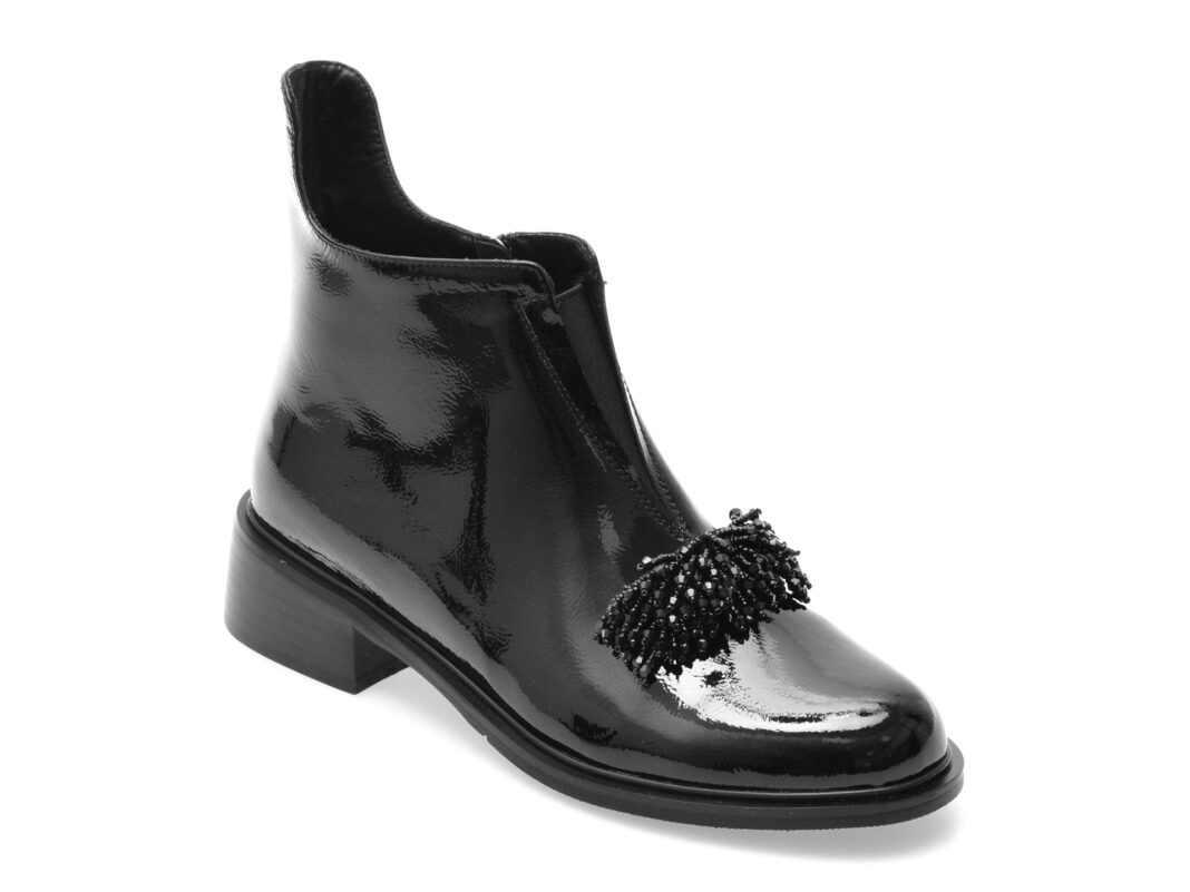 Ghete EPICA negre, M830, din piele naturala lacuita Ghete EPICA negre, M830, din piele naturala lacuita