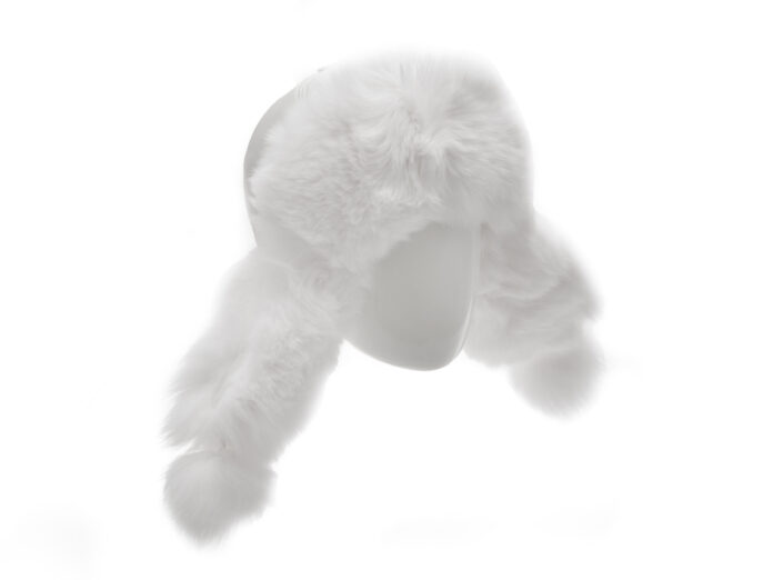 Caciula KLOP alba, ZIMUSKA, din piele naturala Caciula KLOP alba, ZIMUSKA, din piele naturala