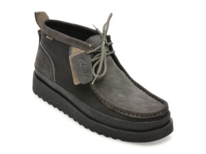 Ghete CLARKS negre, WALLABEE FTR GTX, din piele intoarsa Ghete CLARKS negre, WALLABEE FTR GTX, din piele intoarsa
