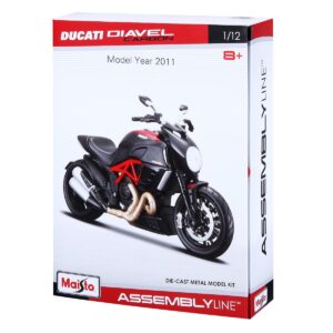 Motocicleta de asamblat, Maisto, Ducati Diavel Carbon, 1:12, Negru Motocicleta de asamblat, Maisto, Ducati Diavel Carbon, 1:12, Negru