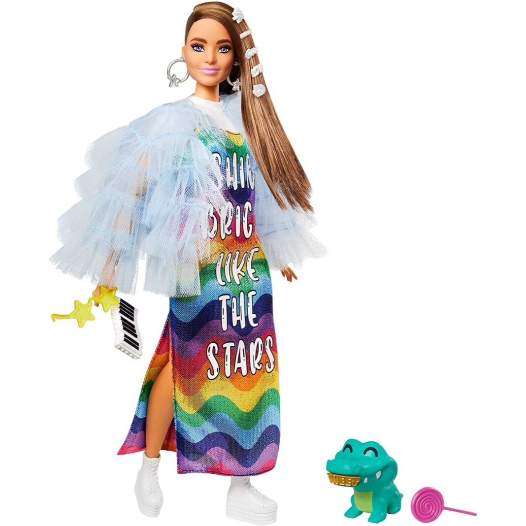 Papusa Barbie Extra Style, Yellow Coat Papusa Barbie Extra Style, Yellow Coat