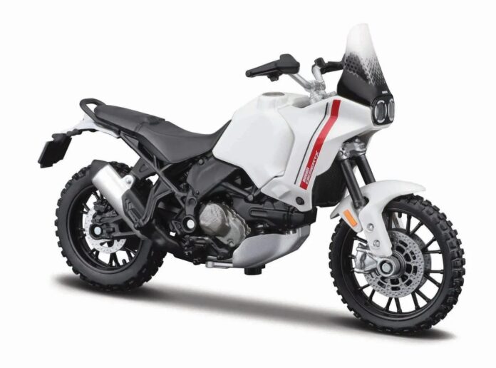 Motocicleta Maisto - Ducati Desert X, cu stand, 1:18 Motocicleta Maisto - Ducati Desert X, cu stand, 1:18