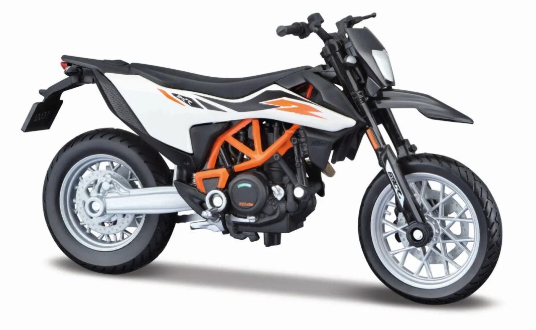 Motocicleta metalica cu stand MAISTO Editie Speciala Ktm 690 Smc R, Scara 1 la 18 Motocicleta metalica cu stand MAISTO Editie Speciala Ktm 690 Smc R, Scara 1 la 18