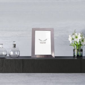 Rama foto cu picior IGFC1025 Argintiu 10x15x0.2 cm Rama foto cu picior IGFC1025 Argintiu 10x15x0.2 cm