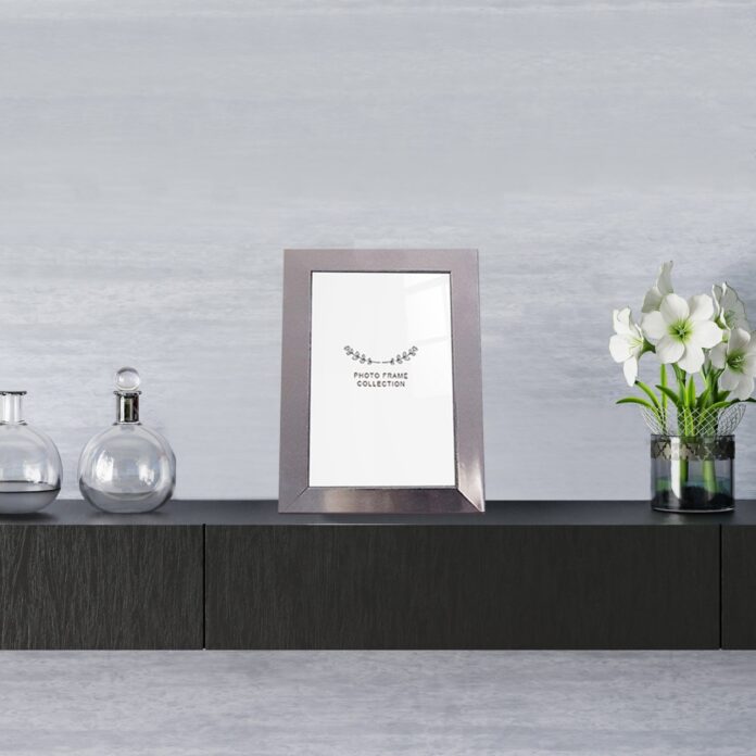 Rama foto cu picior IGFC1025 Argintiu 10x15x0.2 cm Rama foto cu picior IGFC1025 Argintiu 10x15x0.2 cm