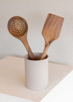 Suport organizator tacamuri STP0021 Bej 10x10x13 cm Suport organizator tacamuri STP0021 Bej 10x10x13 cm