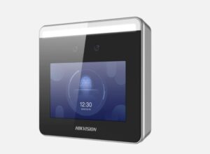 Terminal cotrol acces cu recunoaștere facială Hikvision DS-K1T331 Terminal cotrol acces cu recunoaștere facială Hikvision DS-K1T331