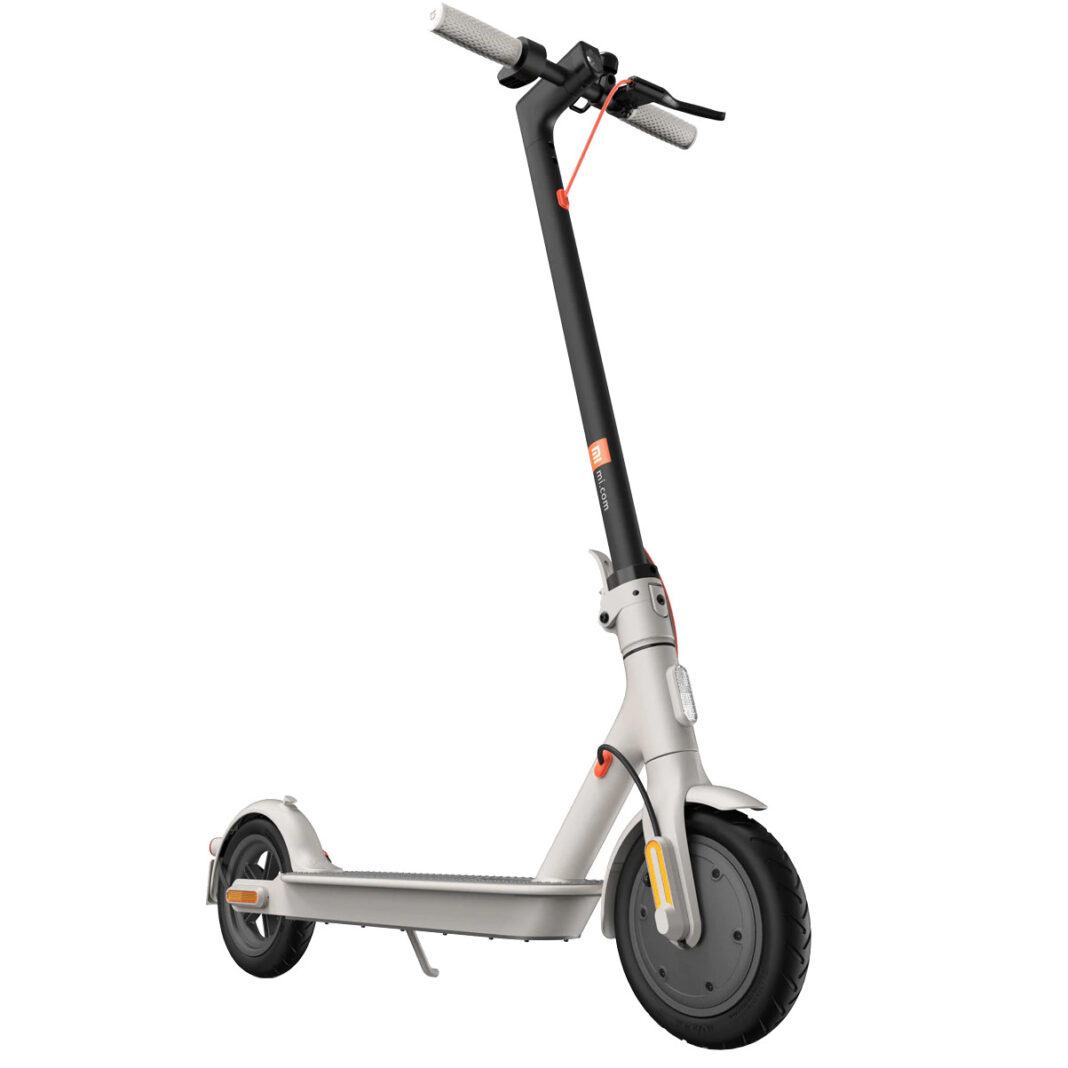 Trotineta electrica Xiaomi Mi Electric Scooter 3, motor 300 W, autonomie 30 Km, viteza maxima 25 Km/h, Negru