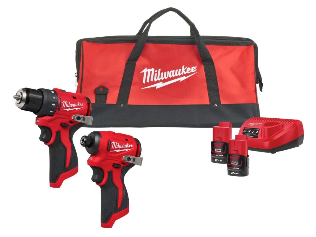 Set scule cu motor fara perii Milwaukee M12 BLPP2D-202B, masina de gaurit, masina de insurubat, 2x acumulatori, incarcator, 4933500139 Set scule cu motor fara perii Milwaukee M12 BLPP2D-202B, masina de gaurit, masina de insurubat, 2x acumulatori, incarcator, 4933500139