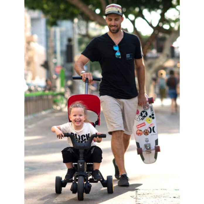 Tricicleta pentru copii Doona Liki Trike S5 Ocean Blue de la 10 luni, ultrapliabila, spatar reglabil multiple pozitii, roti de calitate superioara, geanta transport Tricicleta pentru copii Doona Liki Trike S5 Ocean Blue de la 10 luni, ultrapliabila, spatar reglabil multiple pozitii, roti de calitate superioara, geanta transport