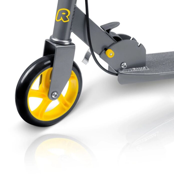 Trotineta pentru copii Ricokids Kodi GriGalben pliabila, inaltime ghidon reglabila, platforma antiderapanta, roti din PU rezistente, rulmenti ABEC-7, 2 frane de mana si picior, manere ergonomice pliabile si cric