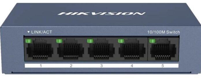 Switch cu 5 porturi Hikvision, Plug and Play, 5x RJ-45 10-100M, carcasa metal, DS-3E0105-O