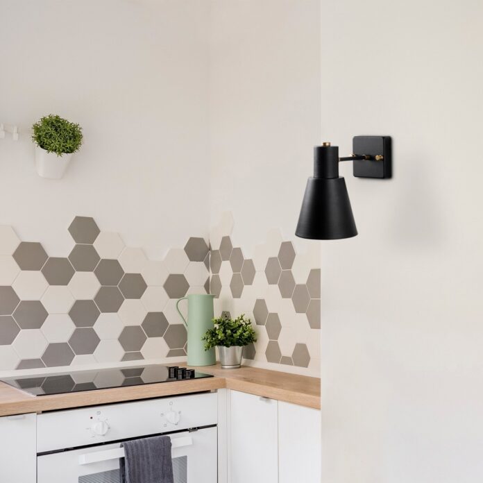 Aplica Funnel Negru 14x24x21 cm Aplica Funnel Negru 14x24x21 cm