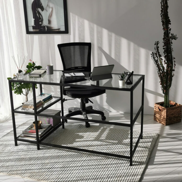 Birou Salvador, model Calisma, 130x75x60 cm, Negru/Sticla Birou Salvador, model Calisma, 130x75x60 cm, Negru/Sticla