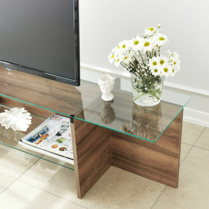 Comoda TV Salvador, Model Escape, 158x40x35 cm, Nuc Comoda TV Salvador, Model Escape, 158x40x35 cm, Nuc