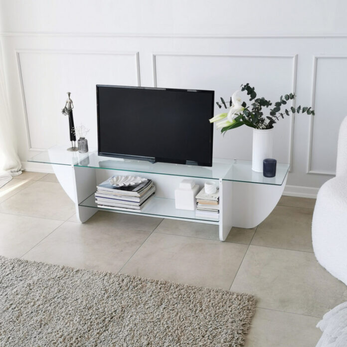 Comoda TV Salvador, Model Lily, 158x40x35 cm, Alb Comoda TV Salvador, Model Lily, 158x40x35 cm, Alb