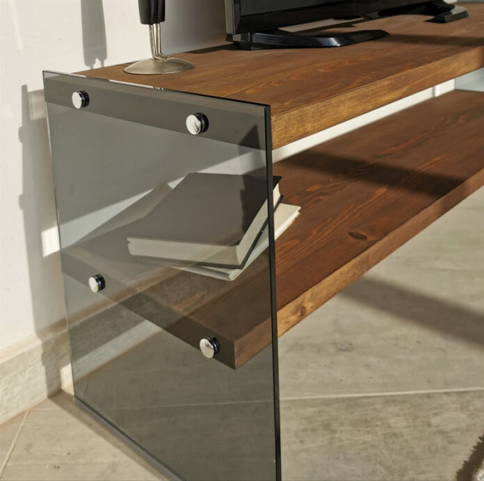 Comoda TV Salvador, Model TV100, 120x45x35 cm, Nuc Comoda TV Salvador, Model TV100, 120x45x35 cm, Nuc