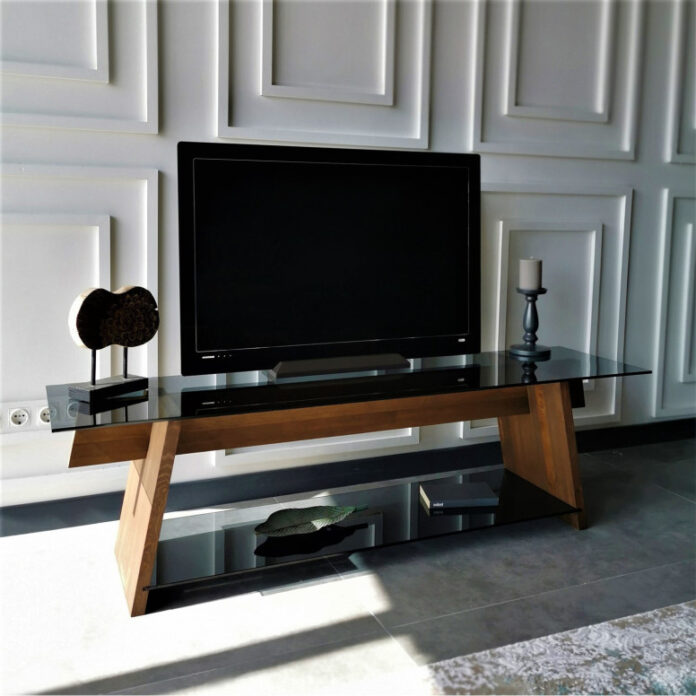 Comoda TV Salvador, Model TV201, 158x45x40 cm, Stejar Comoda TV Salvador, Model TV201, 158x45x40 cm, Stejar