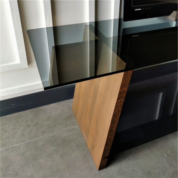 Comoda TV Salvador, Model TV201, 158x45x40 cm, Stejar Comoda TV Salvador, Model TV201, 158x45x40 cm, Stejar