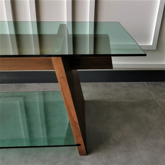 Comoda TV Salvador, Model TV202, 158x45x40 cm, Stejar Comoda TV Salvador, Model TV202, 158x45x40 cm, Stejar