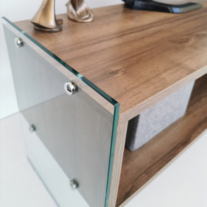 Comoda TV Salvador, Model TV404, 120x45x35 cm, Nuc Comoda TV Salvador, Model TV404, 120x45x35 cm, Nuc