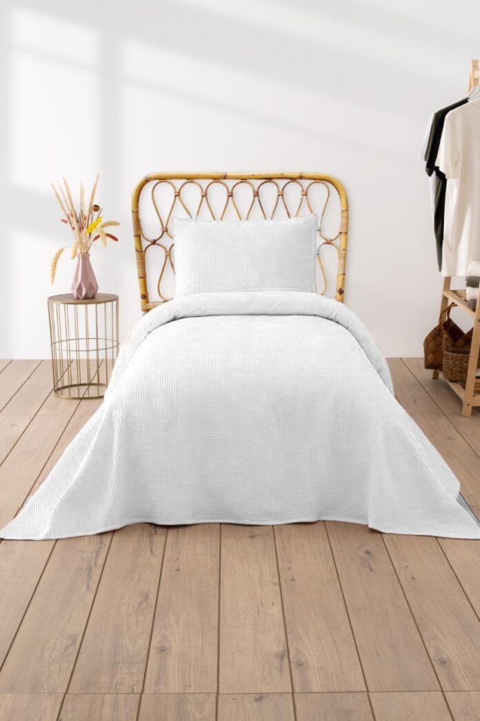 Cuvertura Pique pentru pat 1 Persoana Model Waffle White Cuvertura Pique pentru pat 1 Persoana Model Waffle White