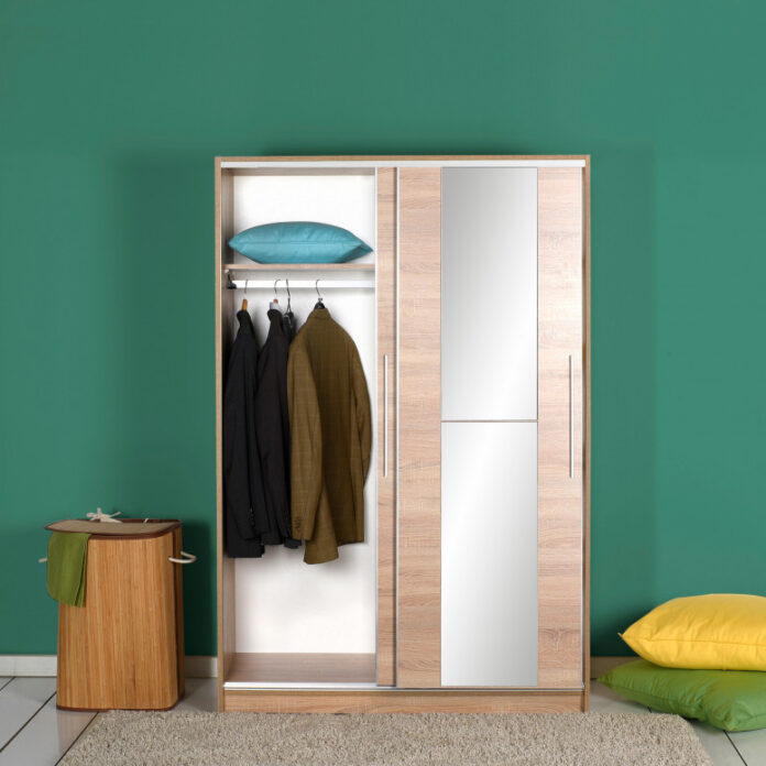Dulap haine Model SWD-512-SN-2, Stejar sonoma, 120x40x187 cm Dulap haine Model SWD-512-SN-2, Stejar sonoma, 120x40x187 cm