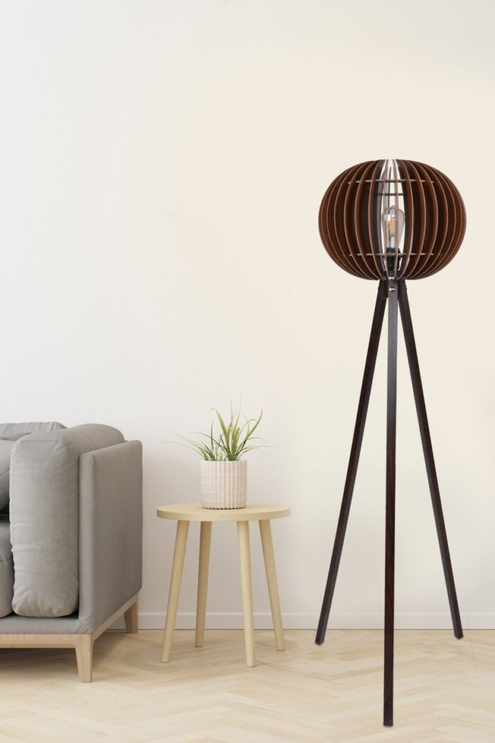 Lampadar 193 Nuc 33x36x145 cm Lampadar 193 Nuc 33x36x145 cm