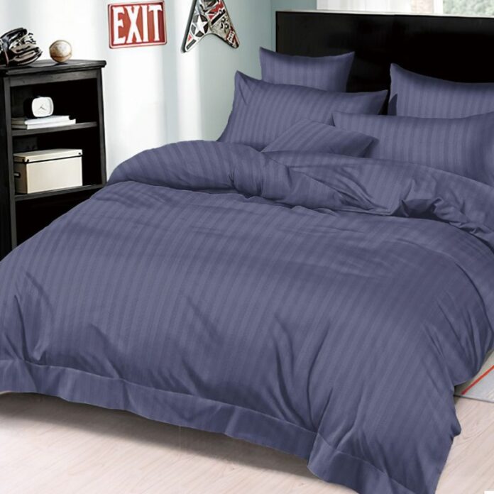 Lenjerie cu elastic 180x200cm, Damasc, Tixie V4 Mov (Finet) Lenjerie cu elastic 180x200cm, Damasc, Tixie V4 Mov (Finet)