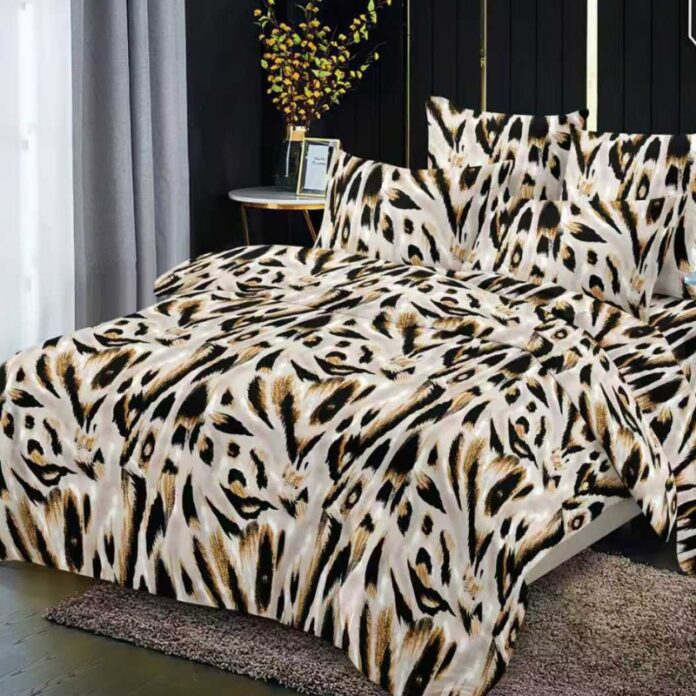 Lenjerie cu elastic 180x200cm, Silvara, 4 Piese Lenjerie cu elastic 180x200cm, Silvara, 4 Piese