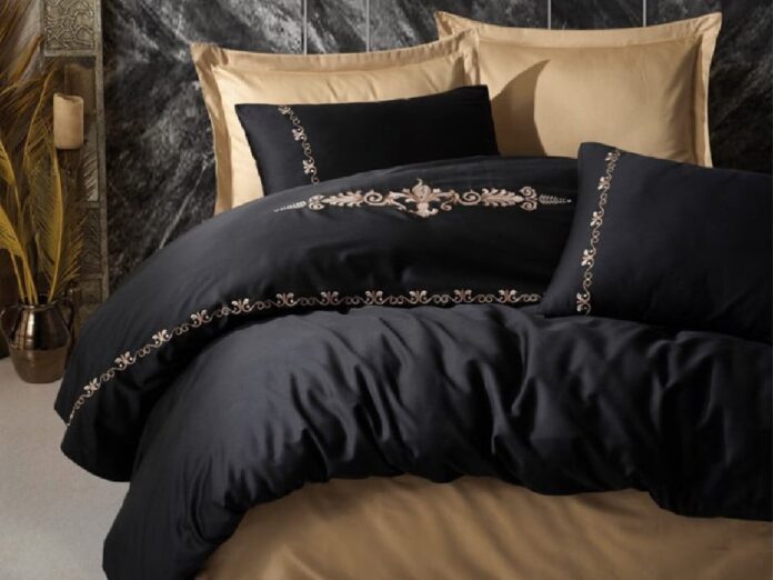 Lenjerie Gloria Gold (Satin Deluxe) Lenjerie Gloria Gold (Satin Deluxe)