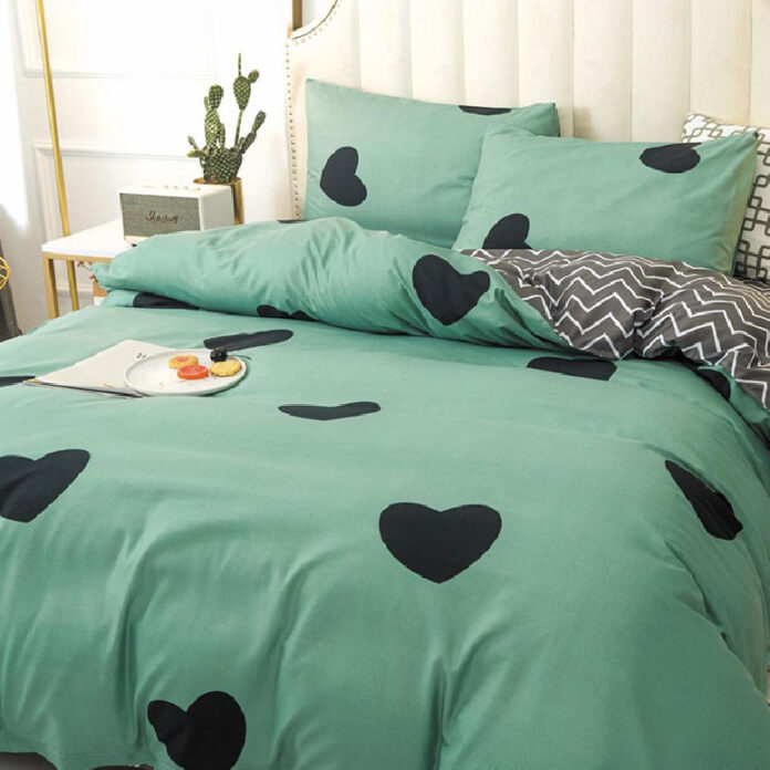 Lenjerie Green Heart, 4 piese (Bumbac Satinat) Lenjerie Green Heart, 4 piese (Bumbac Satinat)