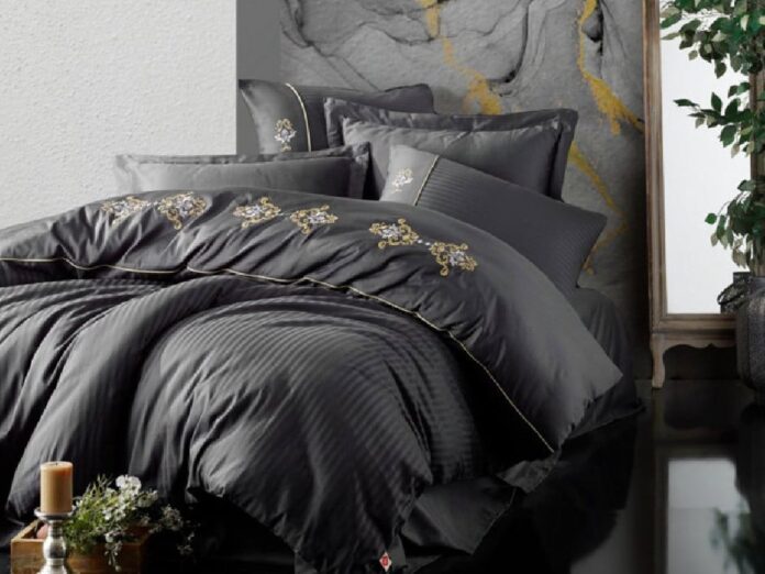Lenjerie King Antracit (Satin Deluxe) Lenjerie King Antracit (Satin Deluxe)