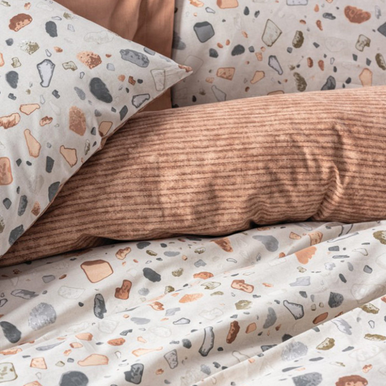 Lenjerie Oniks Karamel cu elastic (Bumbac 100%) Lenjerie Oniks Karamel cu elastic (Bumbac 100%)