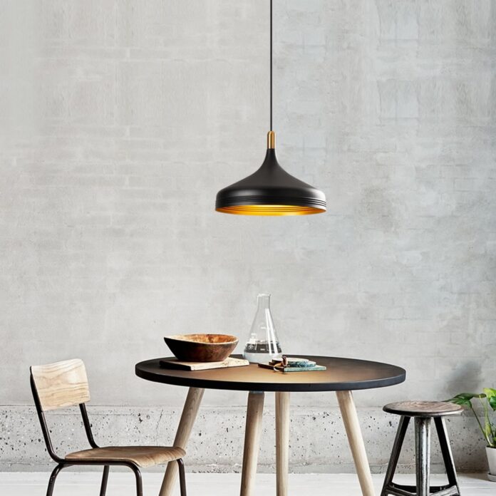 Lustra Saglam Negru 36x36x124 cm Lustra Saglam Negru 36x36x124 cm