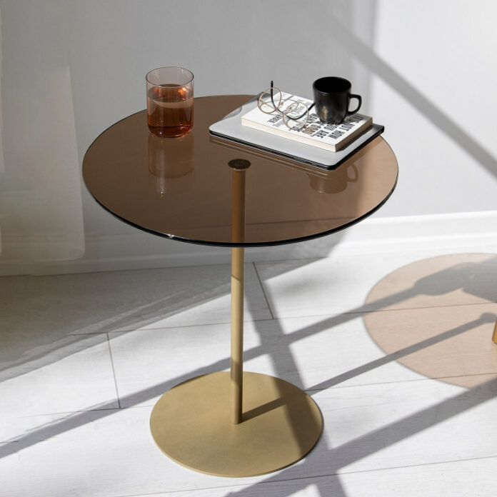 Masuta de Cafea Model Cleo, 50X50X50 cm, Auriu/Bronz, Blat Sticla securizata Masuta de Cafea Model Cleo, 50X50X50 cm, Auriu/Bronz, Blat Sticla securizata