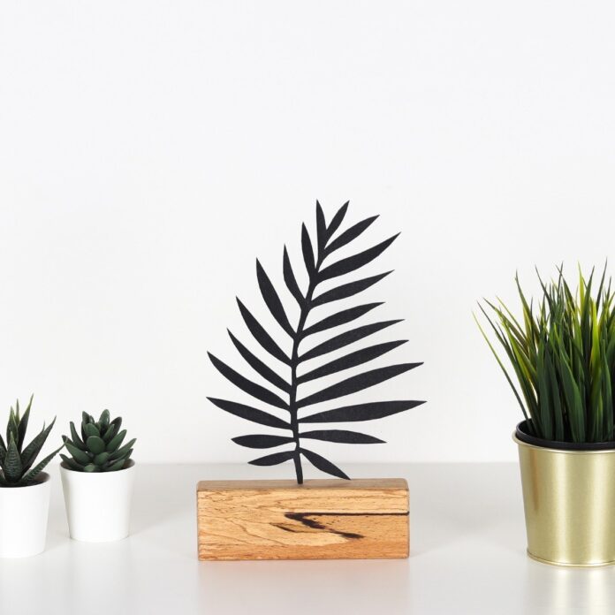 Obiect decorativ M Negru 17x27x3.5 cm Obiect decorativ M Negru 17x27x3.5 cm