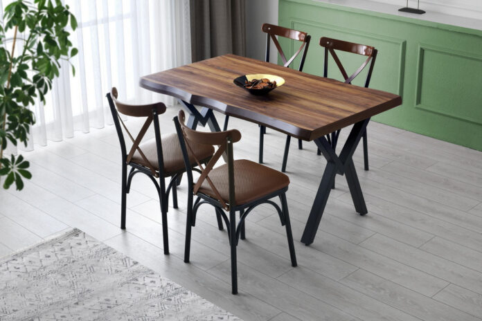 Set 4 scaune Model Ekol, Nuc, 42x41x84 cm Set 4 scaune Model Ekol, Nuc, 42x41x84 cm