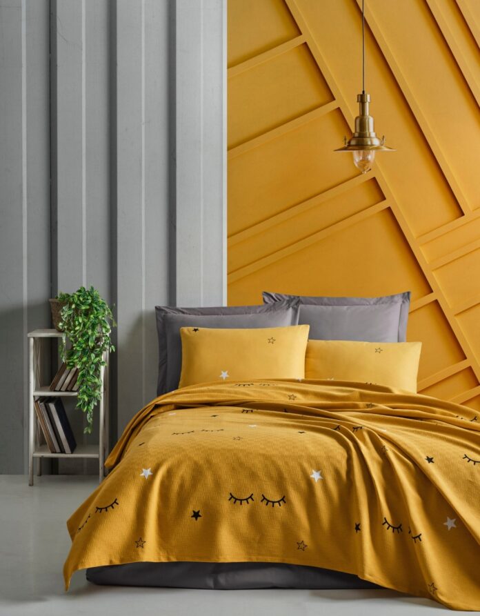 Set Cuvertura Pique Model Dide Yellow Set Cuvertura Pique Model Dide Yellow