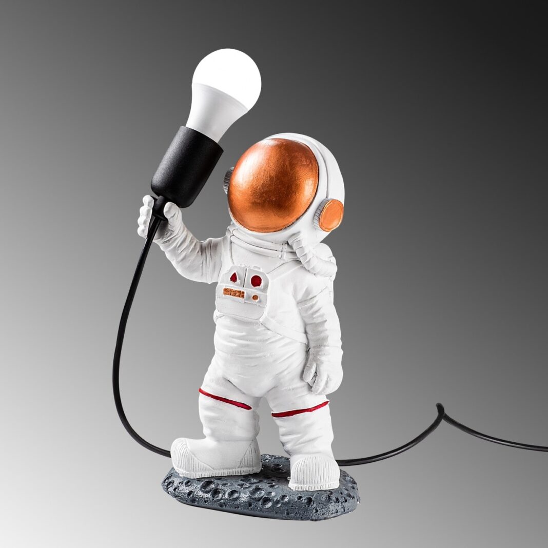 Veioză Astronaut Multicolor 20x32x15 cm Veioză Astronaut Multicolor 20x32x15 cm